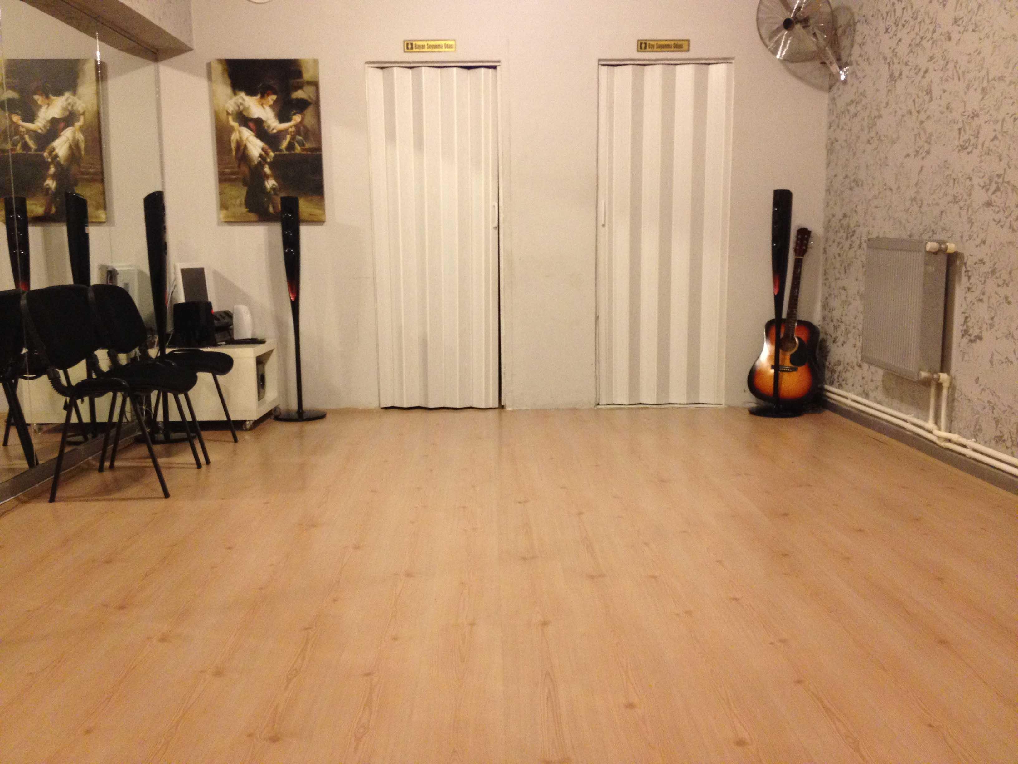 Crypto Dans Stüdyosu - Dans Gecesi