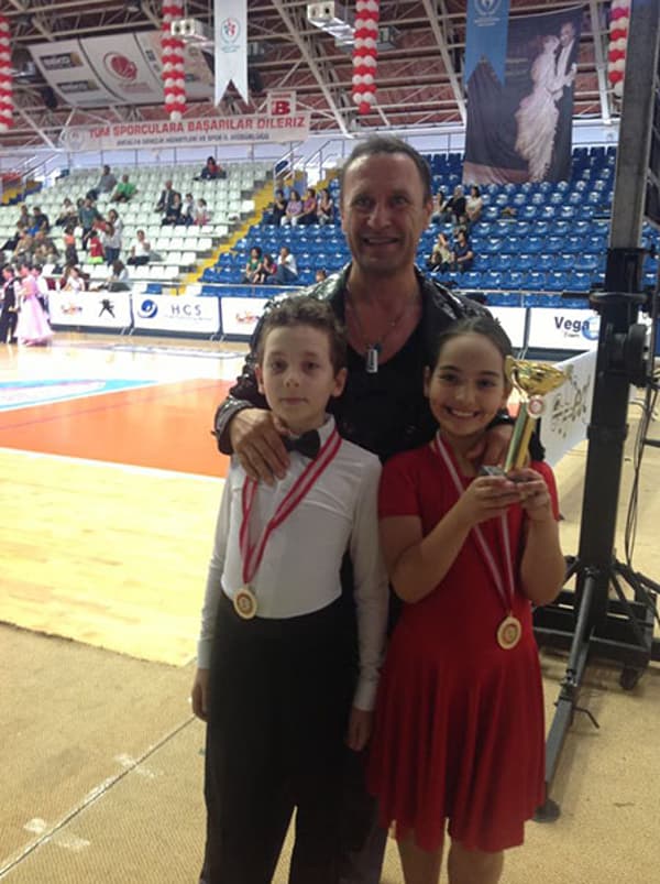 Emir Kaya Dans Okulu - Dans Gecesi - 21. Fotoğraf Emir Kaya Dans Okulu - Dans Gecesi - 21. Fotoğraf