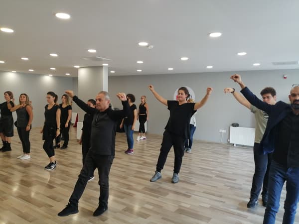 Adım Sanat ve Dans Okulu - 1. Fotoğraf Adım Sanat ve Dans Okulu - 1. Fotoğraf