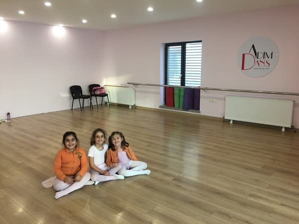 Adım Sanat ve Dans Okulu - 9. Fotoğraf Adım Sanat ve Dans Okulu - 9. Fotoğraf