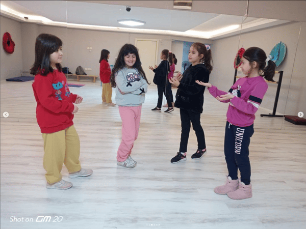 Broadway Sanat Akademi - 3. Fotoğraf Broadway Sanat Akademi - 3. Fotoğraf